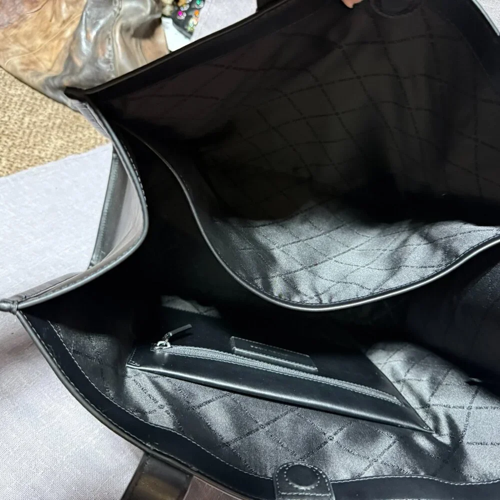 Large MICHAEL KORS Leather Tote Bag